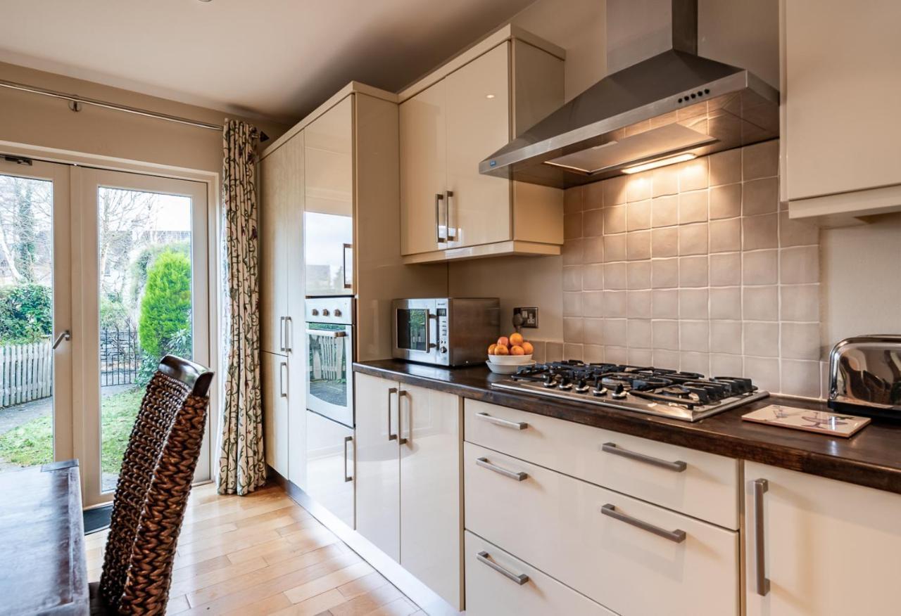 Kenmare Townhouse Villa ภายนอก รูปภาพ